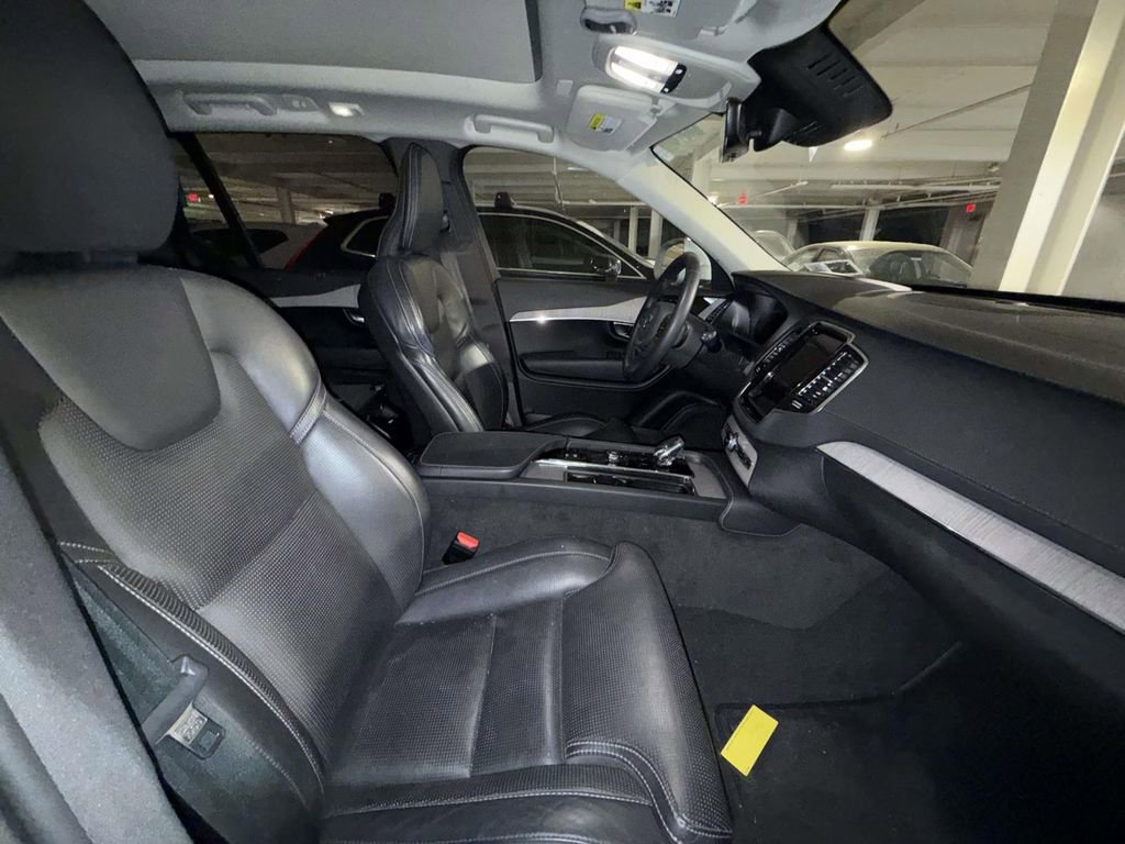 Used 2023 Volvo XC90 T8 Ultimate AWD/4WD image 4