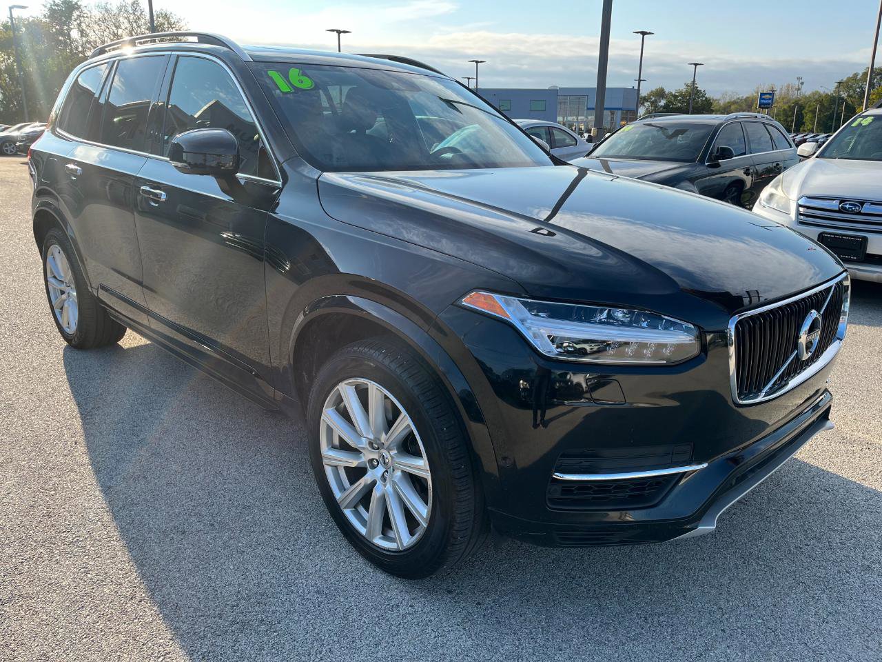 Used 2016 Volvo XC90 T8 Momentum AWD/4WD image 7