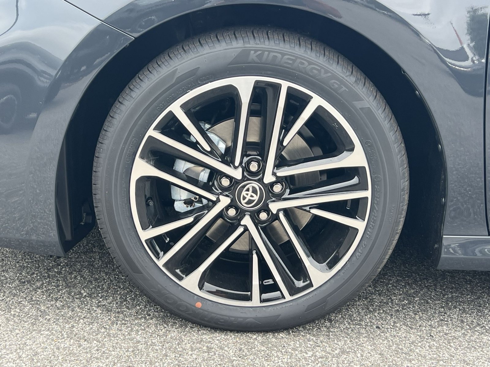 New 2026 Toyota Camry XLE w/ Premium Plus Package FWD image 5