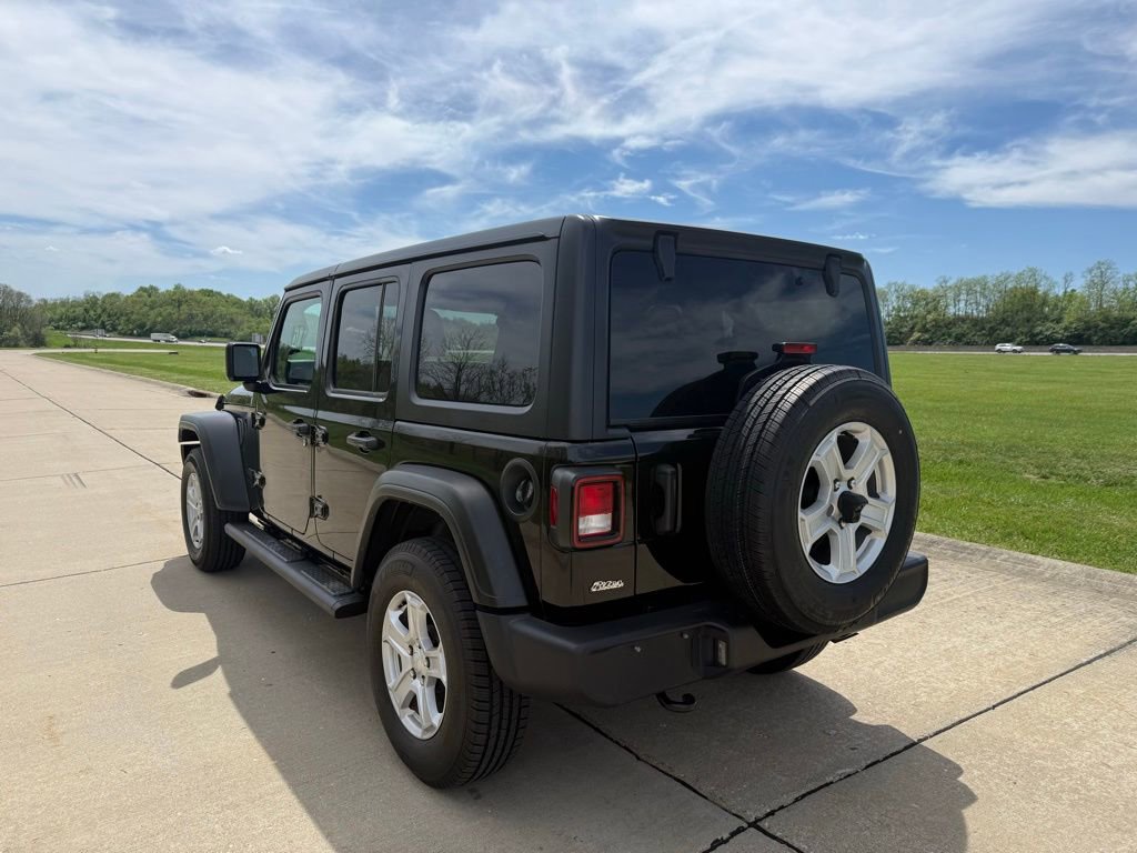 Used 2023 Jeep Wrangler Unlimited Sport AWD/4WD image 7