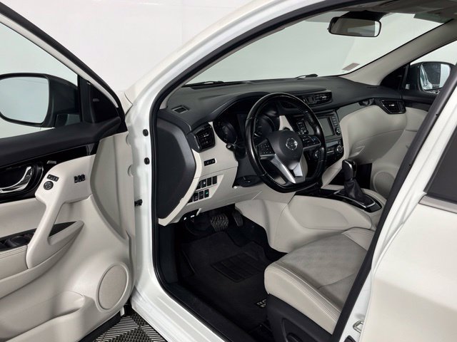 Used 2022 Nissan Rogue Sport SV w/ Technology Package AWD/4WD image 21