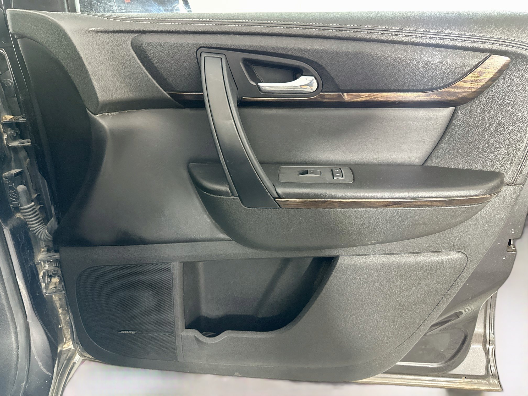 Used 2016 GMC Acadia SLE FWD image 31