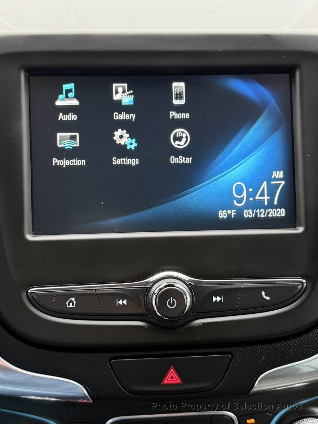 Used 2018 Chevrolet Equinox LS FWD image 26