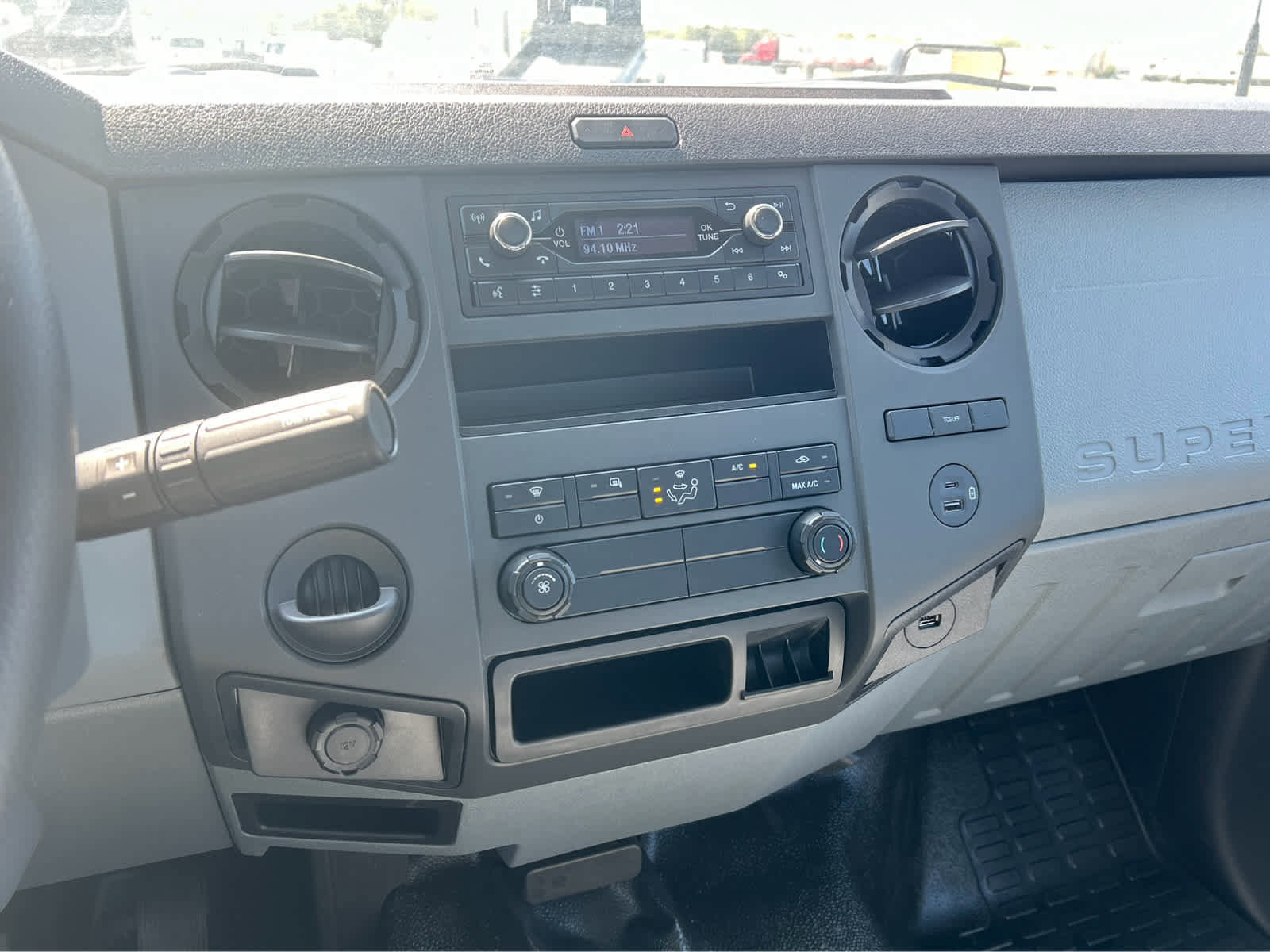 Used 2026 Ford F750 2WD Crew Cab Super Duty image 18