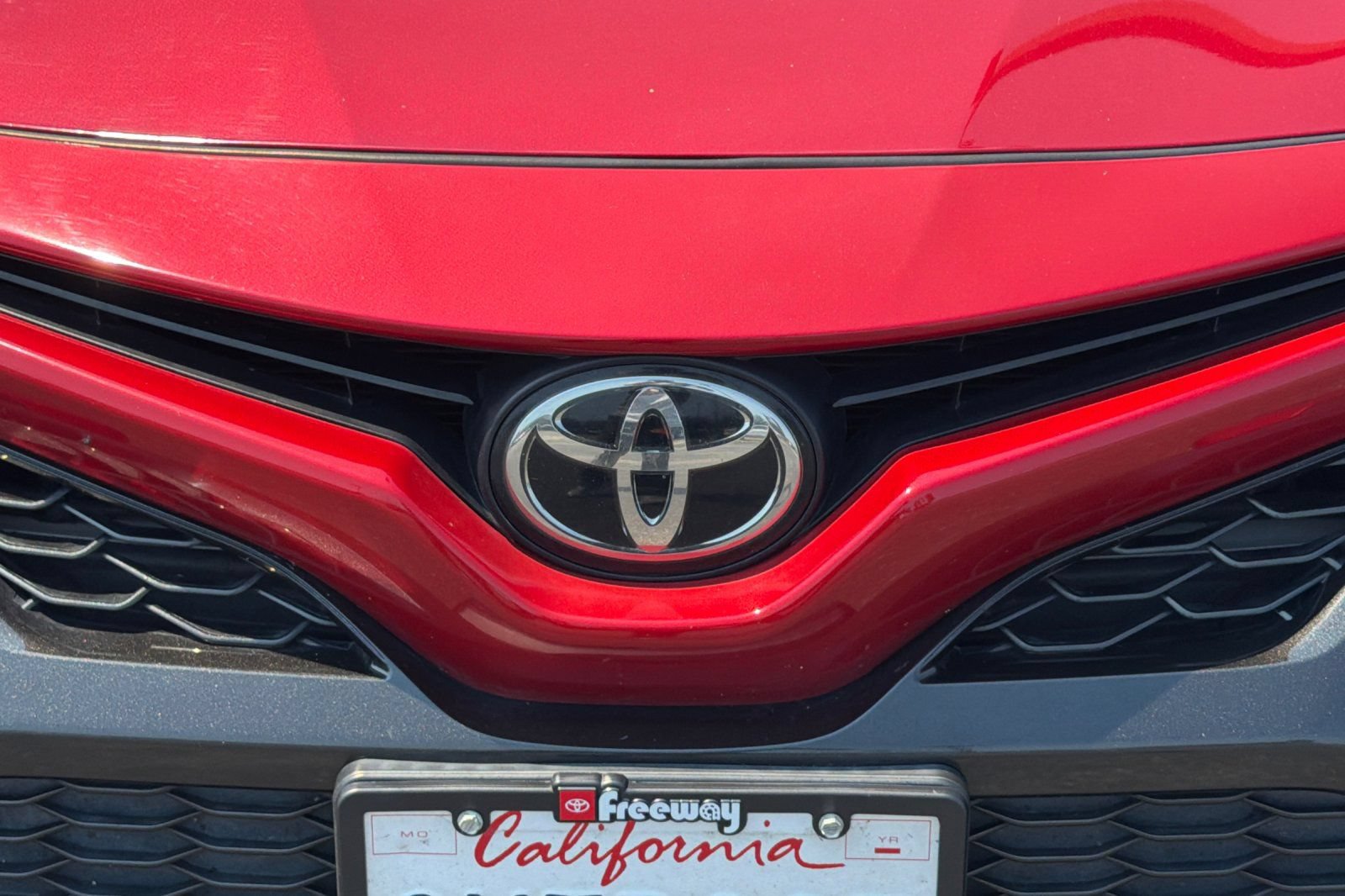 Used 2021 Toyota Camry XSE FWD image 39