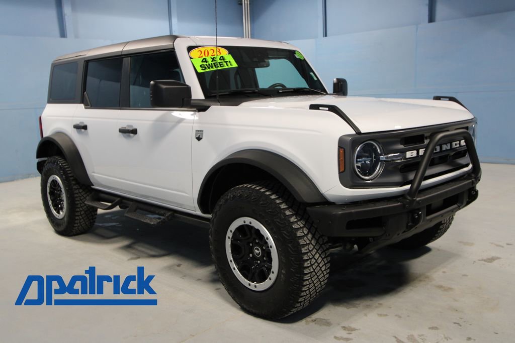 Used 2023 Ford Bronco Big Bend w/ Sasquatch Package image 1