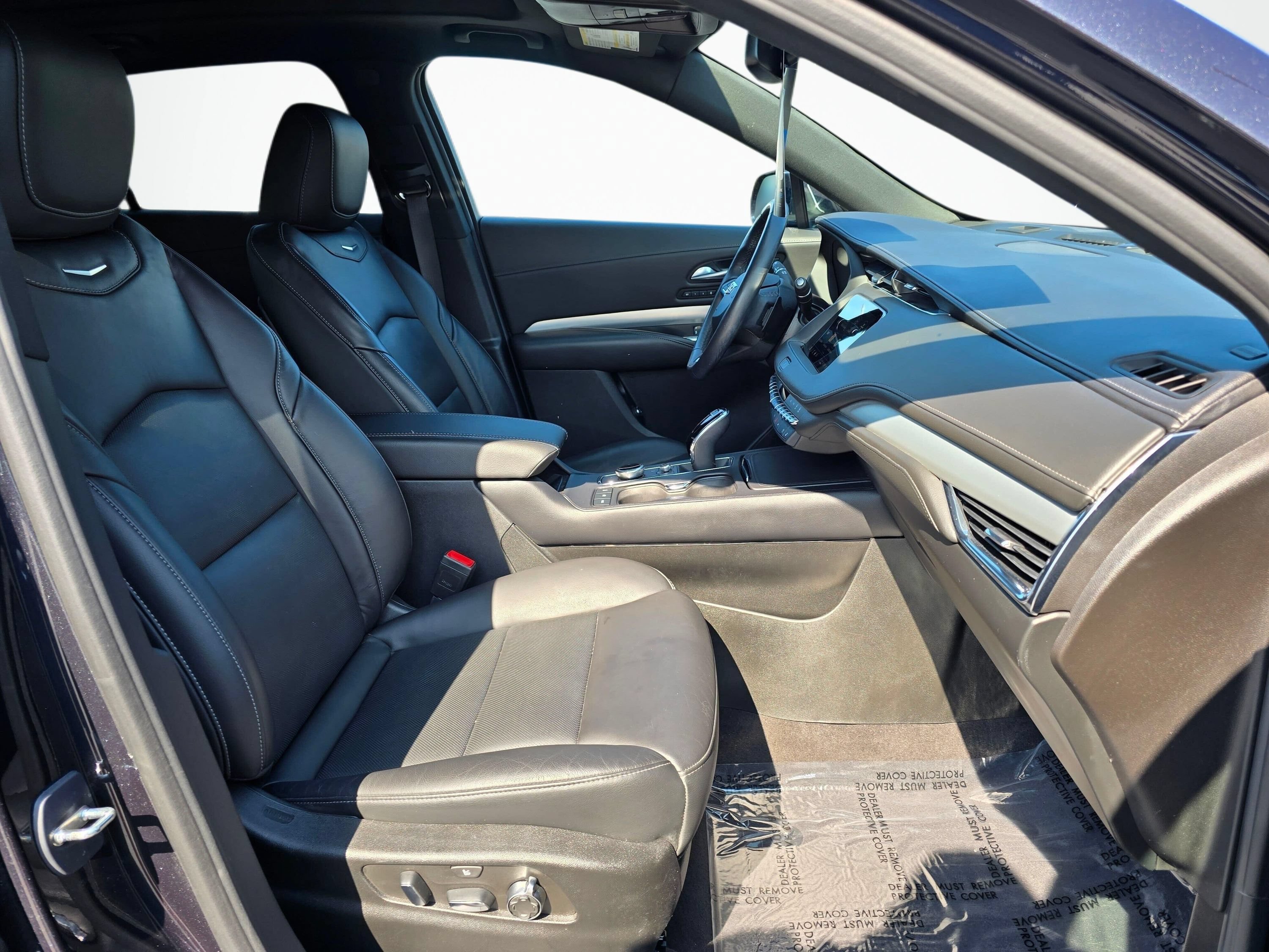 Used 2023 Cadillac XT4 Premium Luxury AWD/4WD image 27
