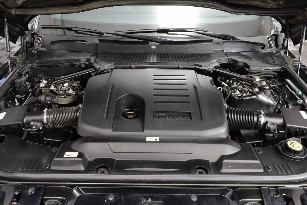 Used 2021 Land Rover Range Rover Sport HST image 25