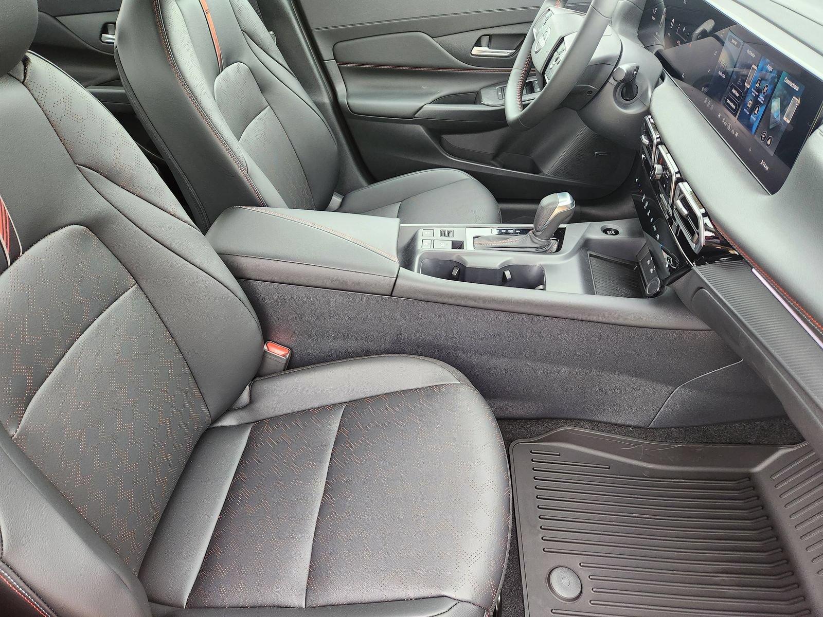 New 2026 Nissan Sentra SR w/ SR Premium Package FWD image 12