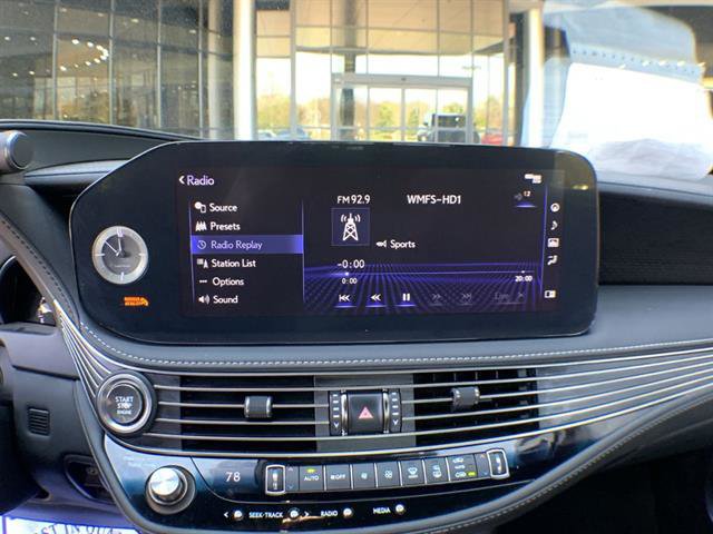 Certified 2022 Lexus LS 500 AWD w/ Interior Upgrade Package image 16