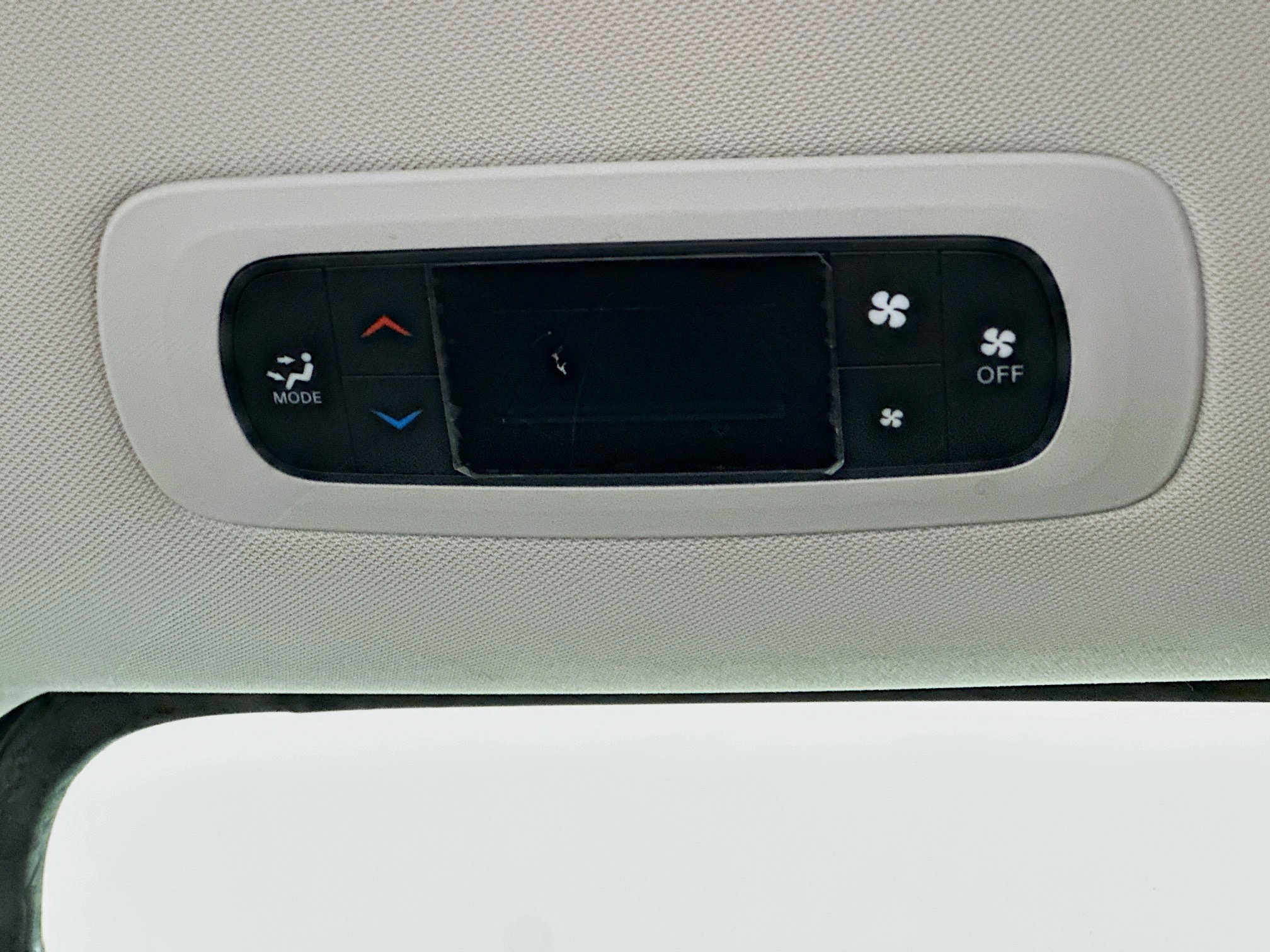 Used 2018 Chrysler Pacifica LX FWD image 25
