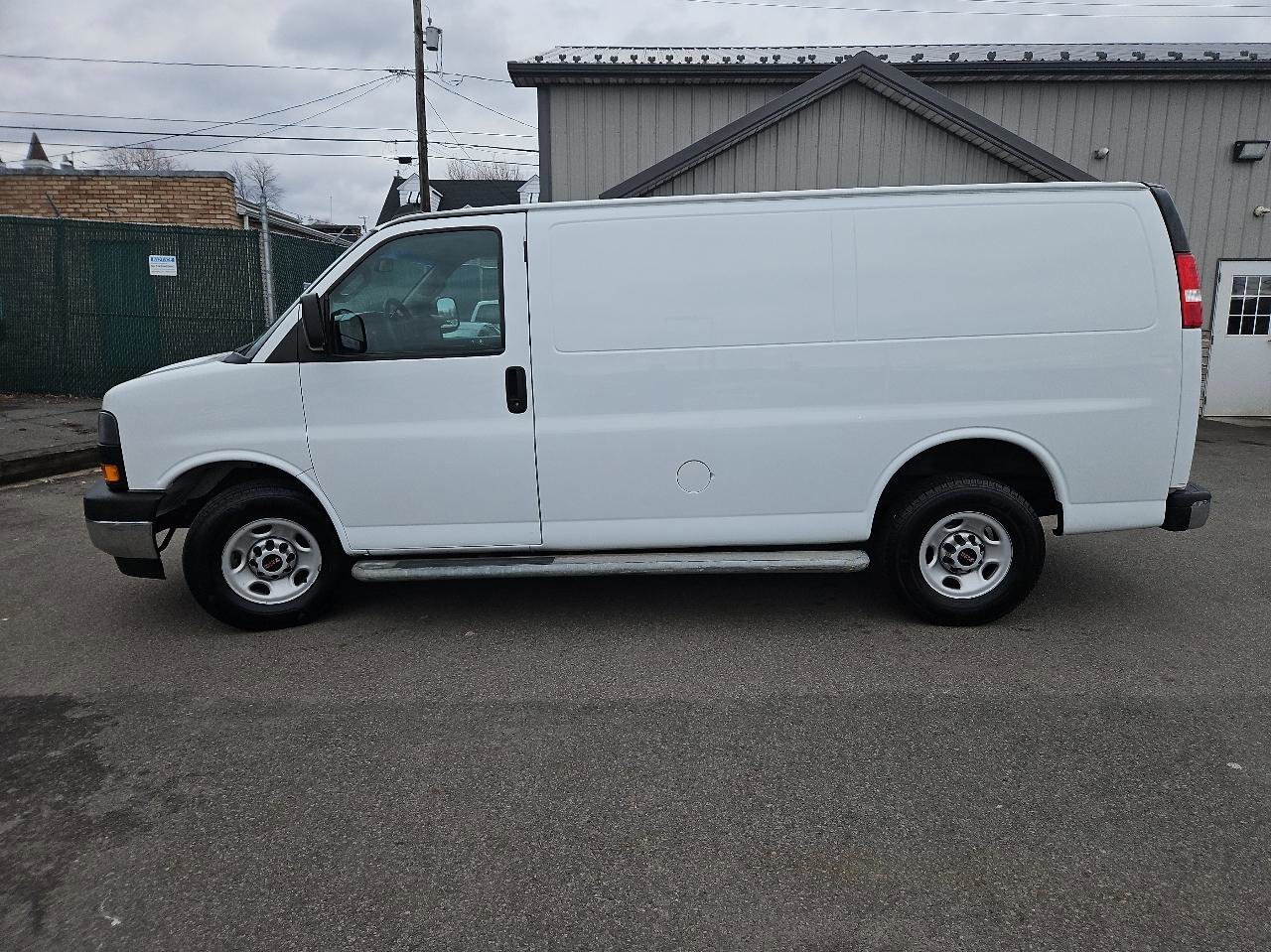 Used 2019 GMC Savana 2500 w/ Driver Convenience Package RWD image 6