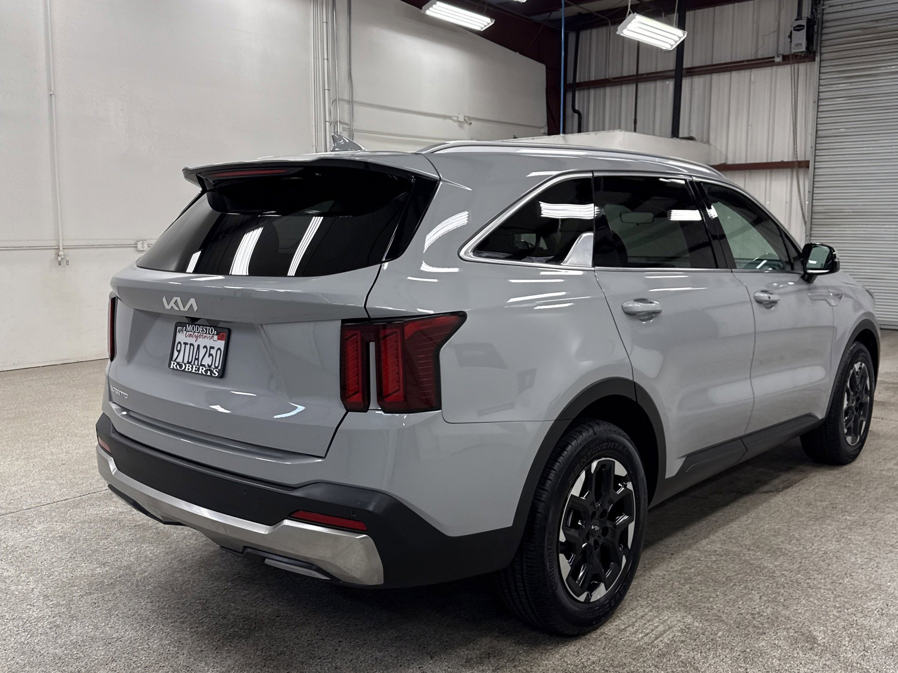 Used 2025 Kia Sorento S w/ Panoramic Sunroof Package image 19