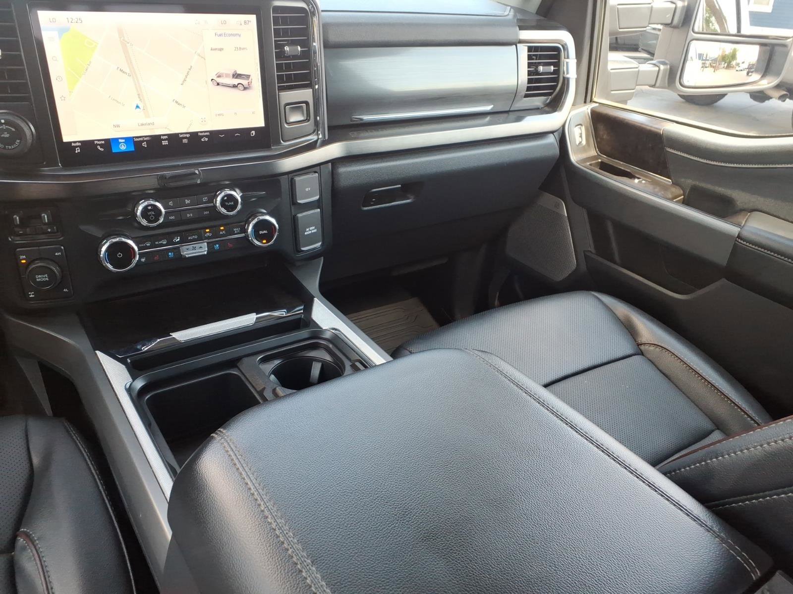 Used 2023 Ford F250 Lariat w/ Lariat Ultimate Package image 34