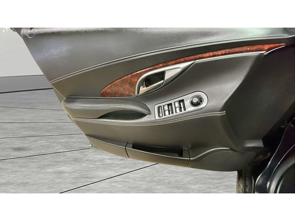 Used 2011 Buick LaCrosse CXL w/ Driver Confidence Package image 9
