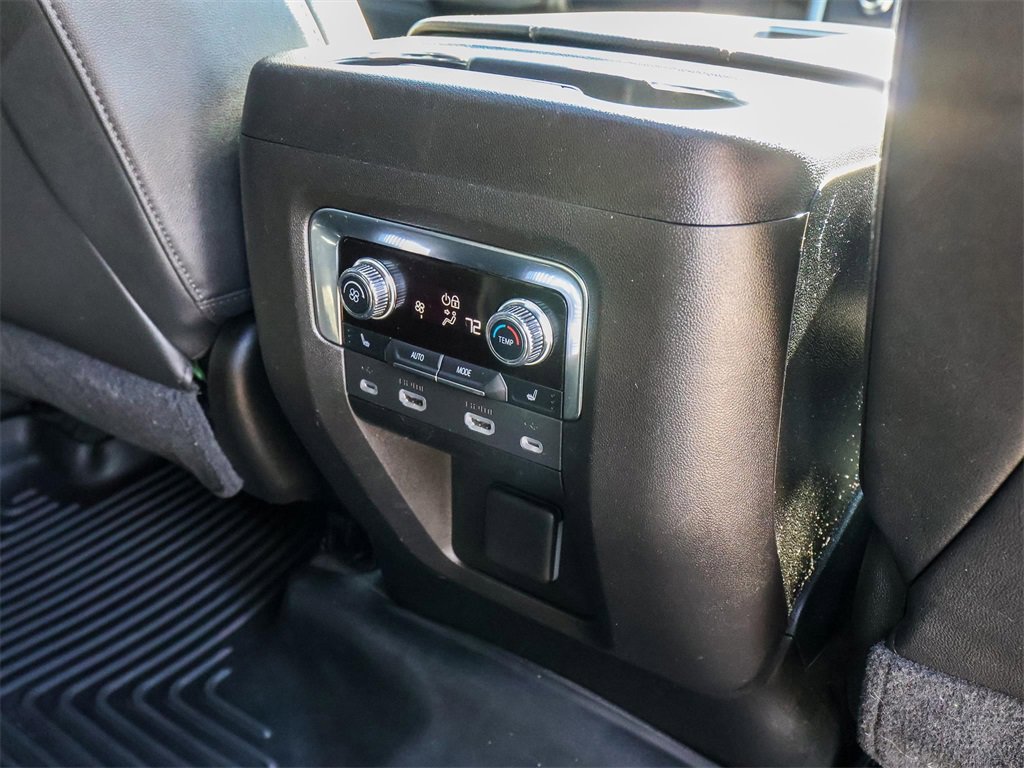 Used 2021 GMC Yukon XL SLT w/ SLT Premium Package image 27