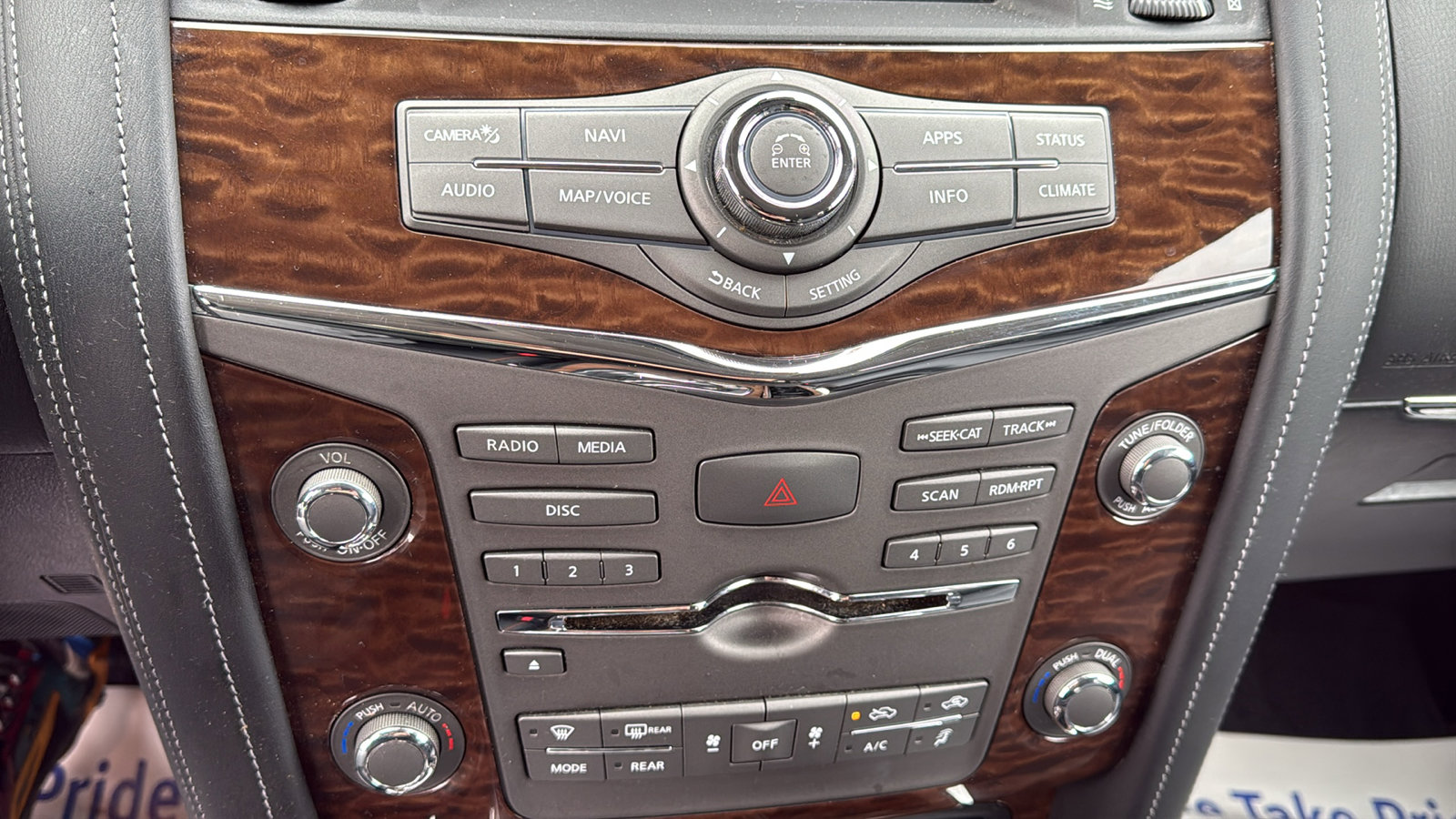 Used 2020 Nissan Armada SL image 15