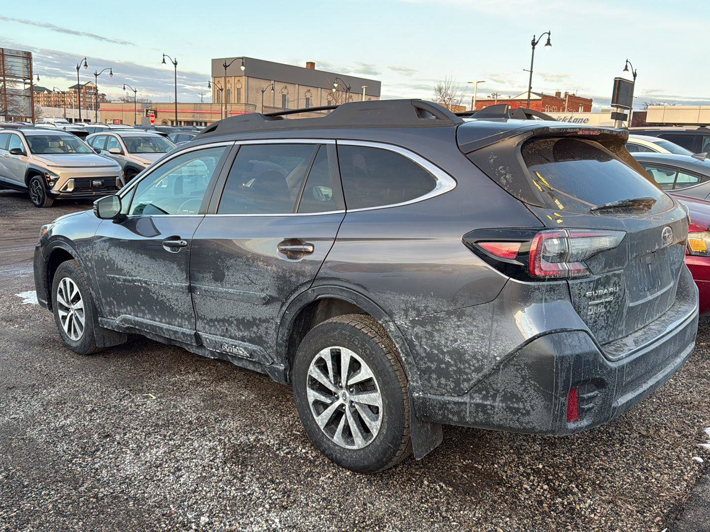 Used 2022 Subaru Outback Premium image 6