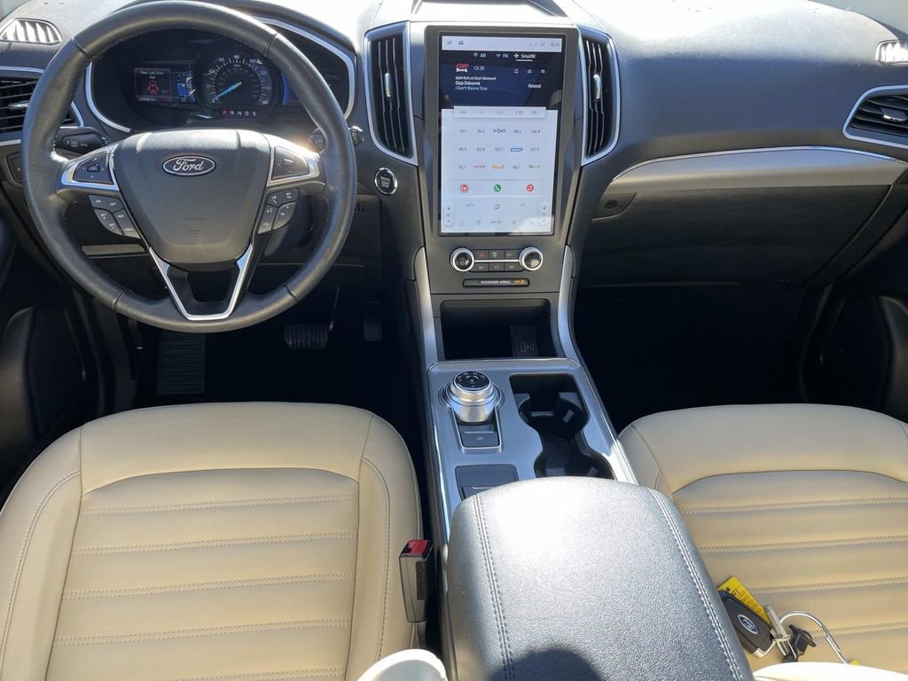Used 2021 Ford Edge SEL w/ Convenience Package image 12