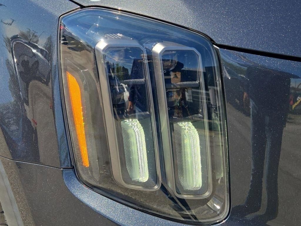 Certified 2023 Kia Telluride SX Prestige X-Pro image 5