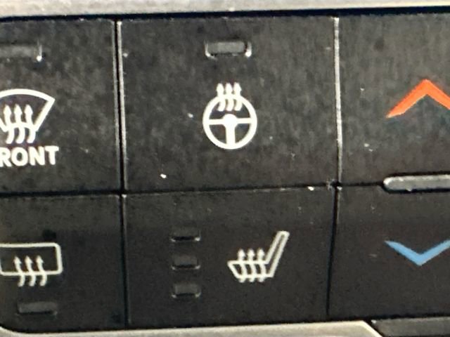 Used 2024 Jeep Wrangler Unlimited Sahara w/ Technology Group image 18