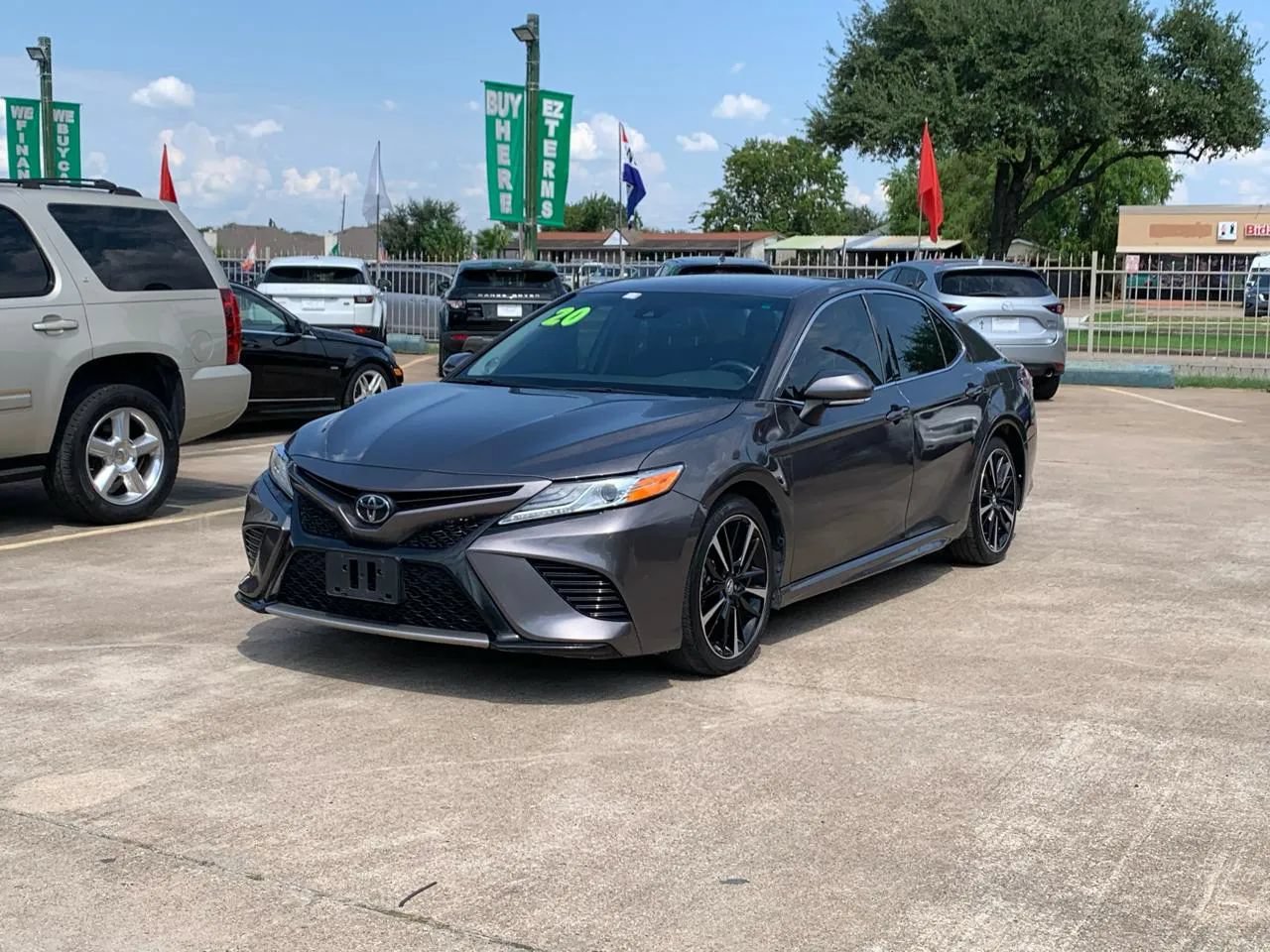Used 2020 Toyota Camry XSE w/ Navigation Package FWD image 4