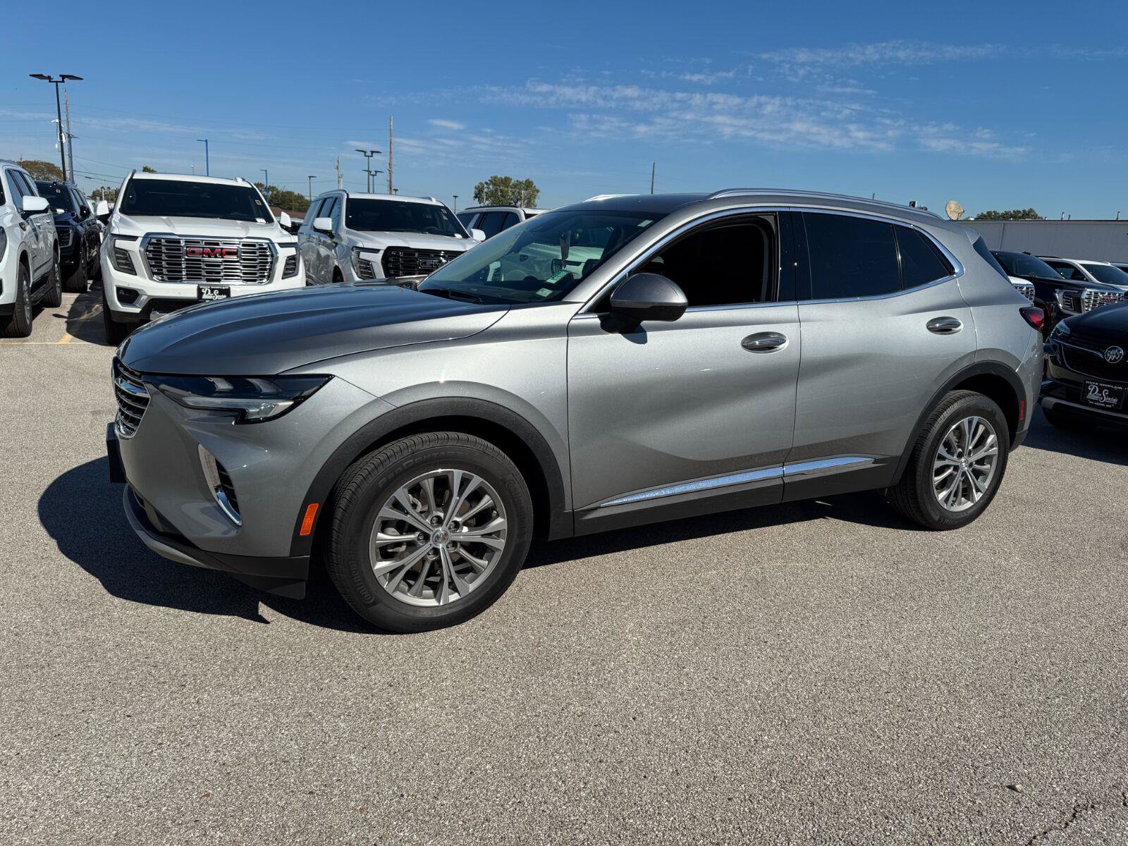 Used 2023 Buick Envision Preferred AWD/4WD image 2