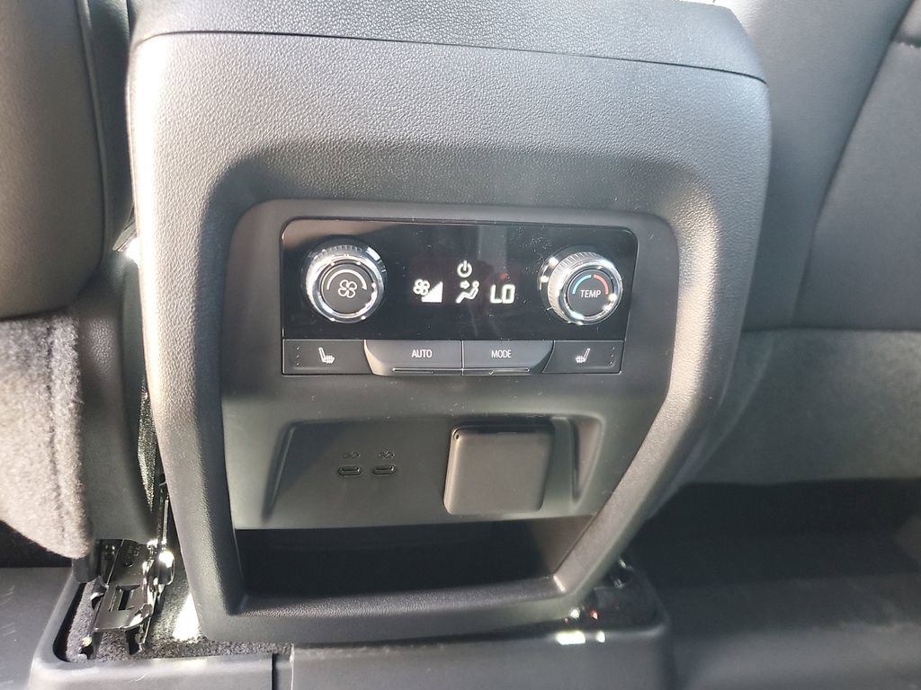 New 2026 Chevrolet Traverse RS image 13