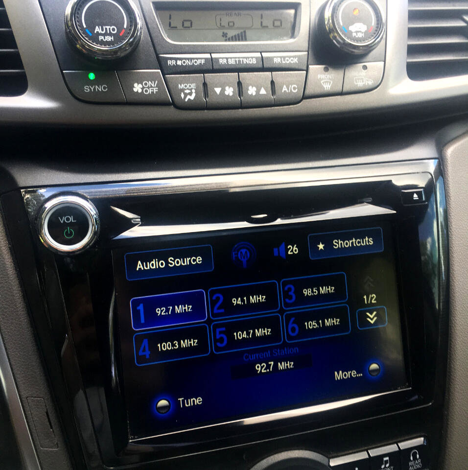 Used 2016 Honda Odyssey Touring image 24