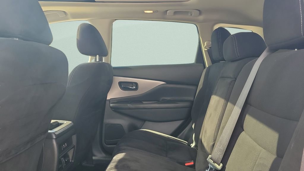 Used 2019 Nissan Murano SV w/ Premium Package FWD image 10