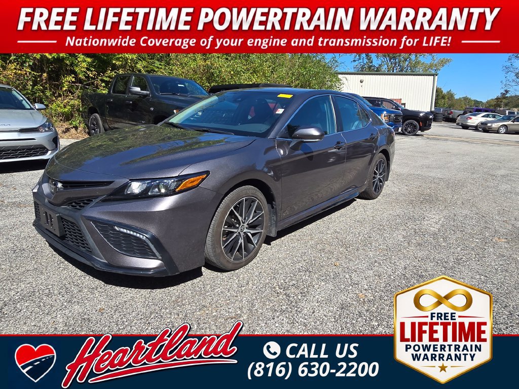 Used 2023 Toyota Camry SE FWD image 1