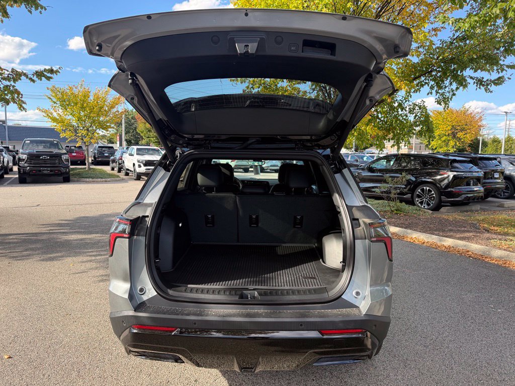 New 2027 Chevrolet Equinox RS w/ Safety and Technology Package AWD/4WD image 10