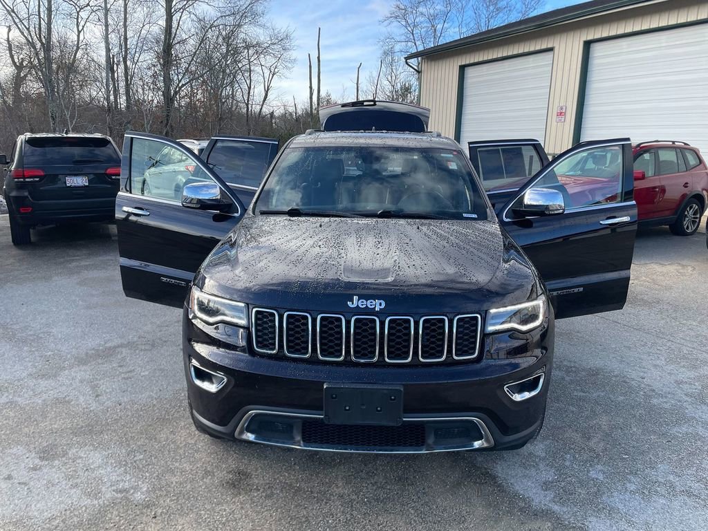 Used 2020 Jeep Grand Cherokee Limited w/ Premium Lighting Group AWD/4WD image 30