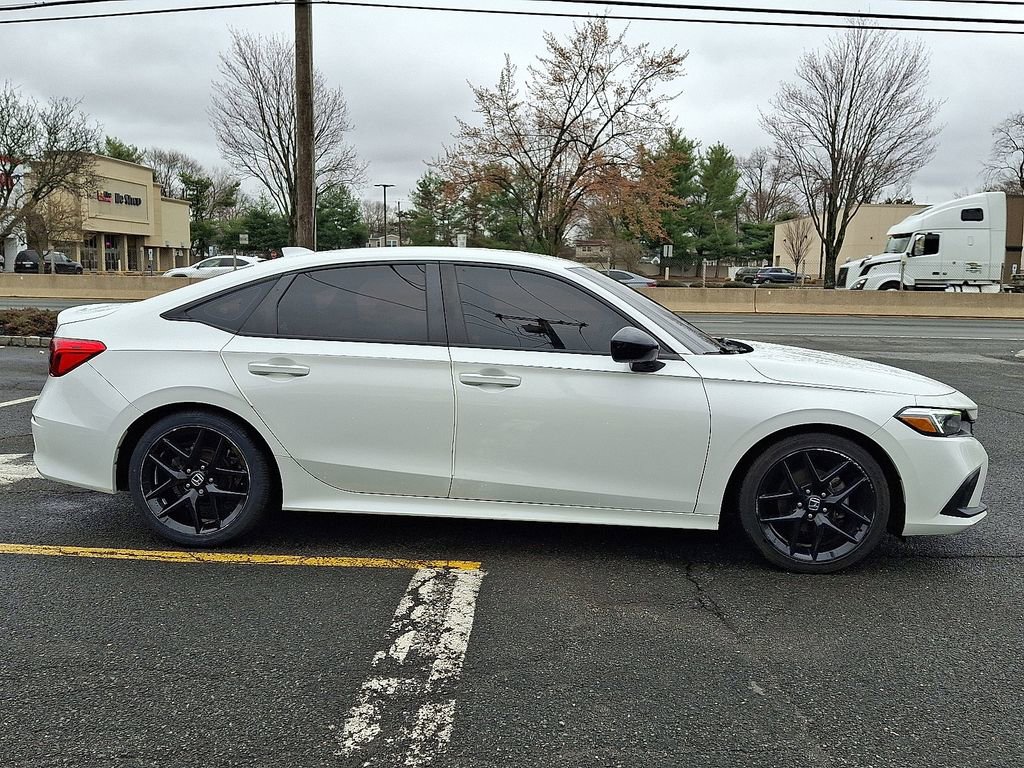 Used 2023 Honda Civic Sport image 8