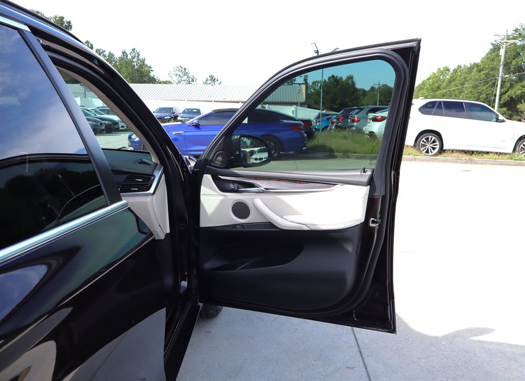 Used 2015 BMW X5 xDrive35d AWD/4WD image 47