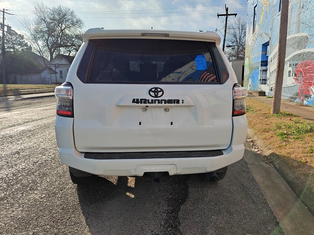 Used 2020 Toyota 4Runner SR5 image 5