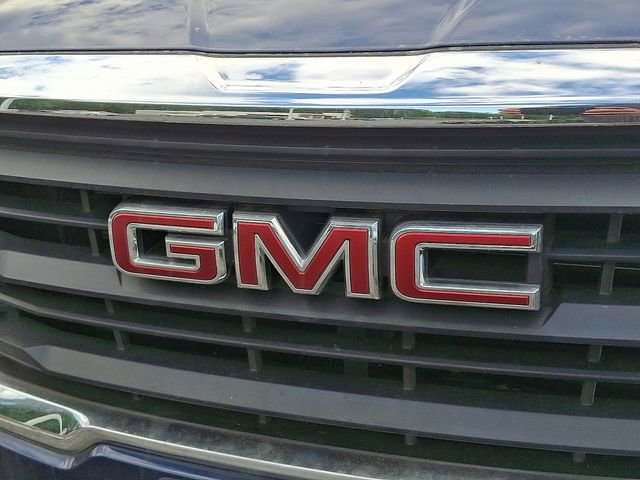 Used 2022 GMC Terrain SLE w/ Driver Convenience Package image 6