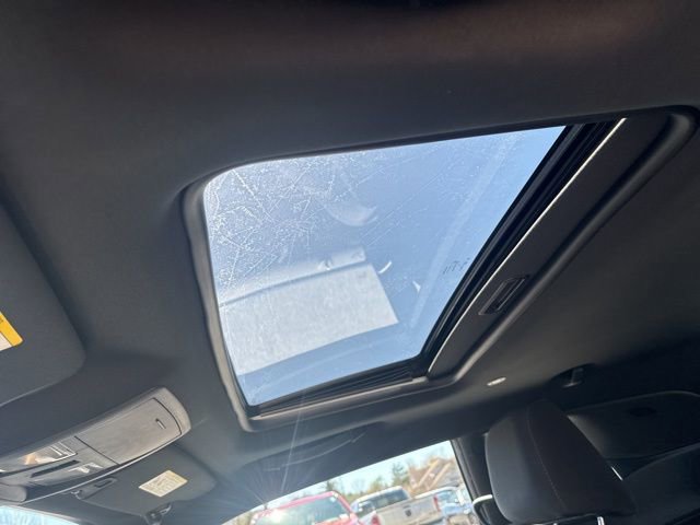 Used 2015 Dodge Challenger R/T w/ Quick Order Package 22B R/T RWD image 25