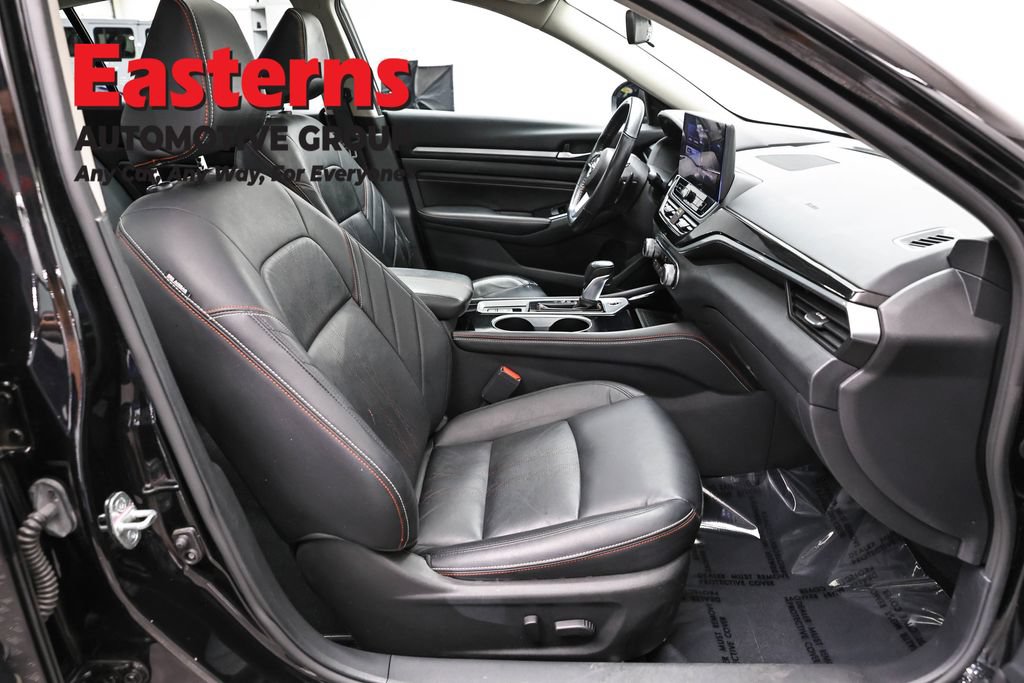 Used 2023 Nissan Altima 2.5 SR w/ SR Premium Package AWD/4WD image 24