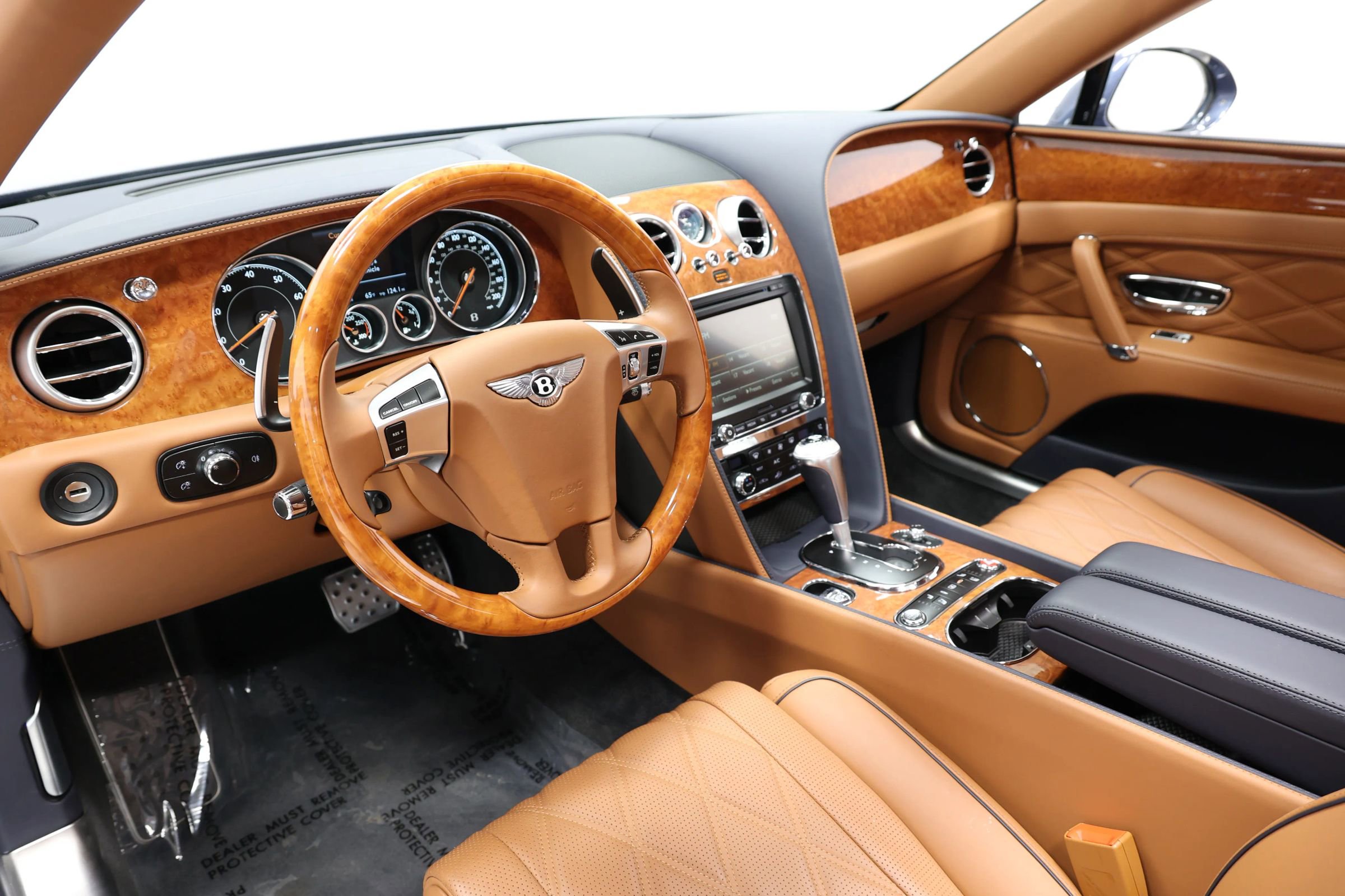 Used 2016 Bentley Flying Spur W12 AWD/4WD image 2