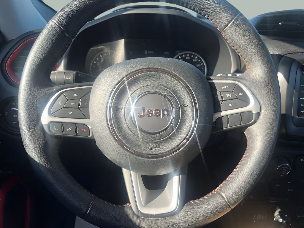 Used 2020 Jeep Renegade Trailhawk w/ Cold Weather Group AWD/4WD image 25