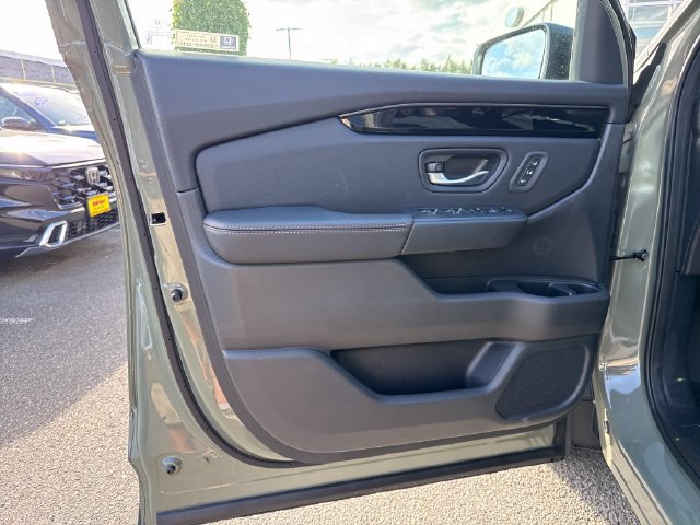 Certified 2026 Honda Pilot TrailSport image 16