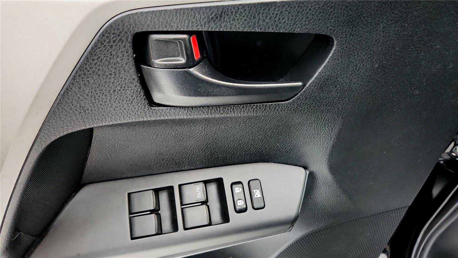 Used 2017 Toyota RAV4 LE w/ All Weather Liner Package AWD/4WD image 23