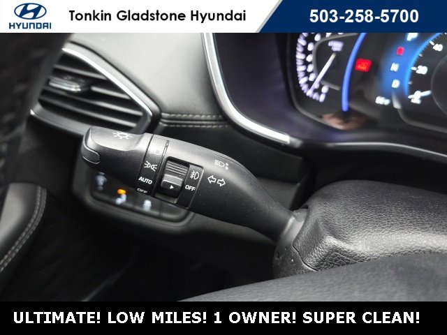 Used 2019 Hyundai Santa Fe AWD image 11