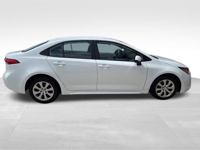 Used 2024 Toyota Corolla LE image 6