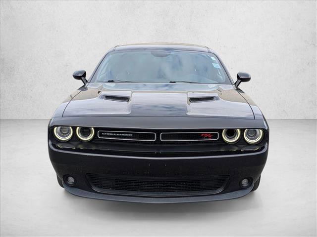 Used 2017 Dodge Challenger R/T image 2