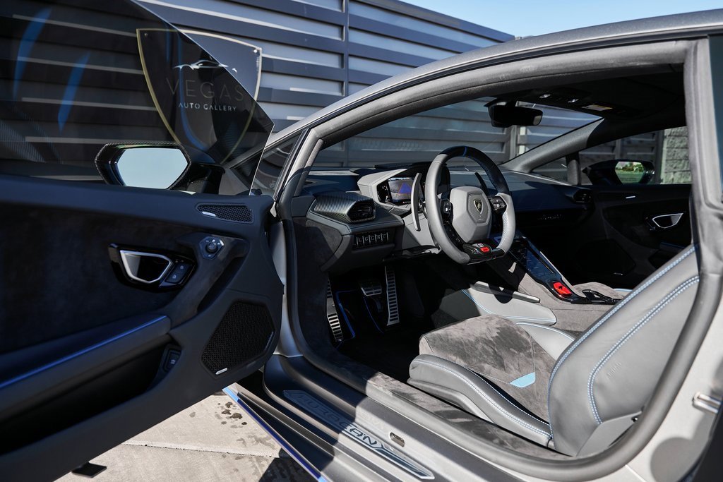 Used 2023 Lamborghini Huracan Tecnica image 26