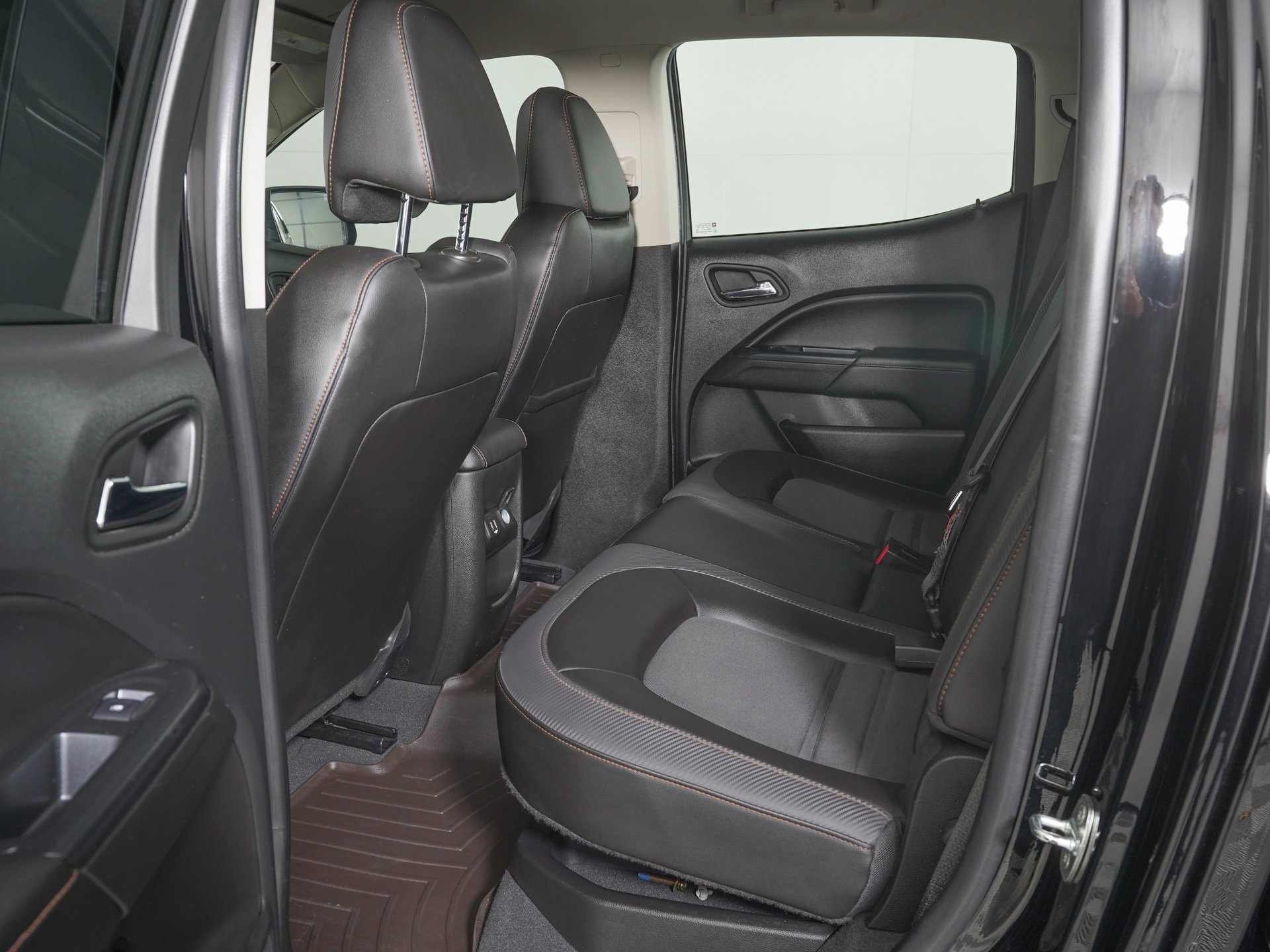 Used 2021 GMC Canyon AT4 w/ Driver Alert Package image 11