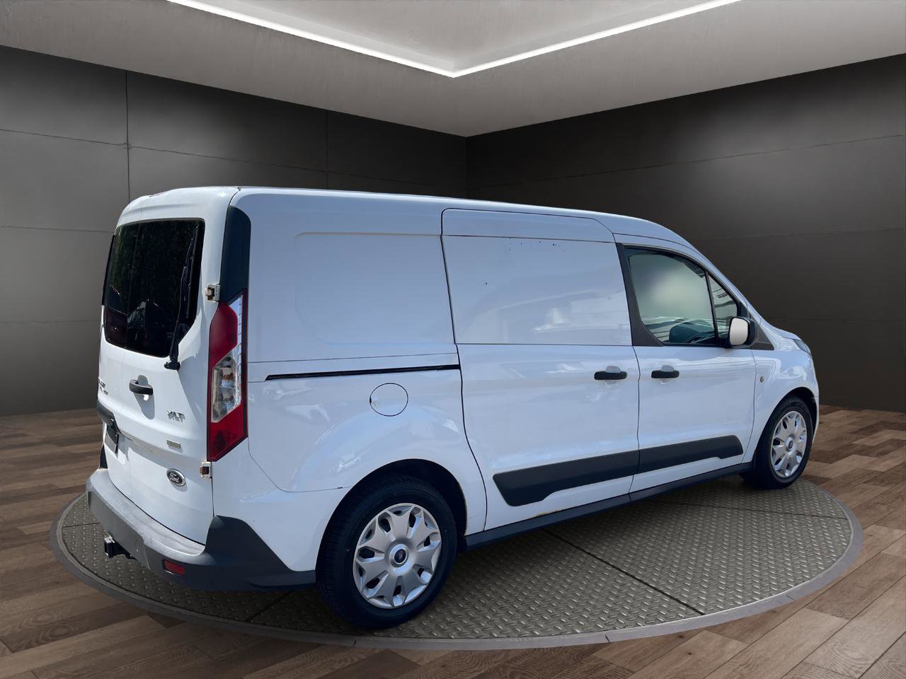 Used 2015 Ford Transit Connect XLT FWD image 8