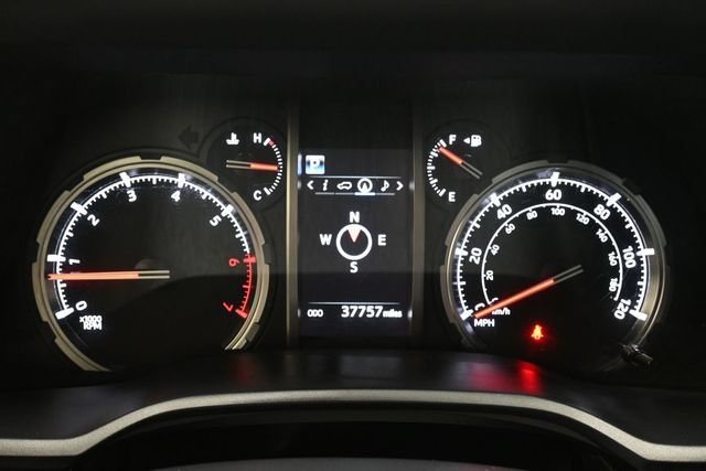 Used 2024 Toyota 4Runner TRD Off-Road Premium w/ Moonroof Package AWD/4WD image 38
